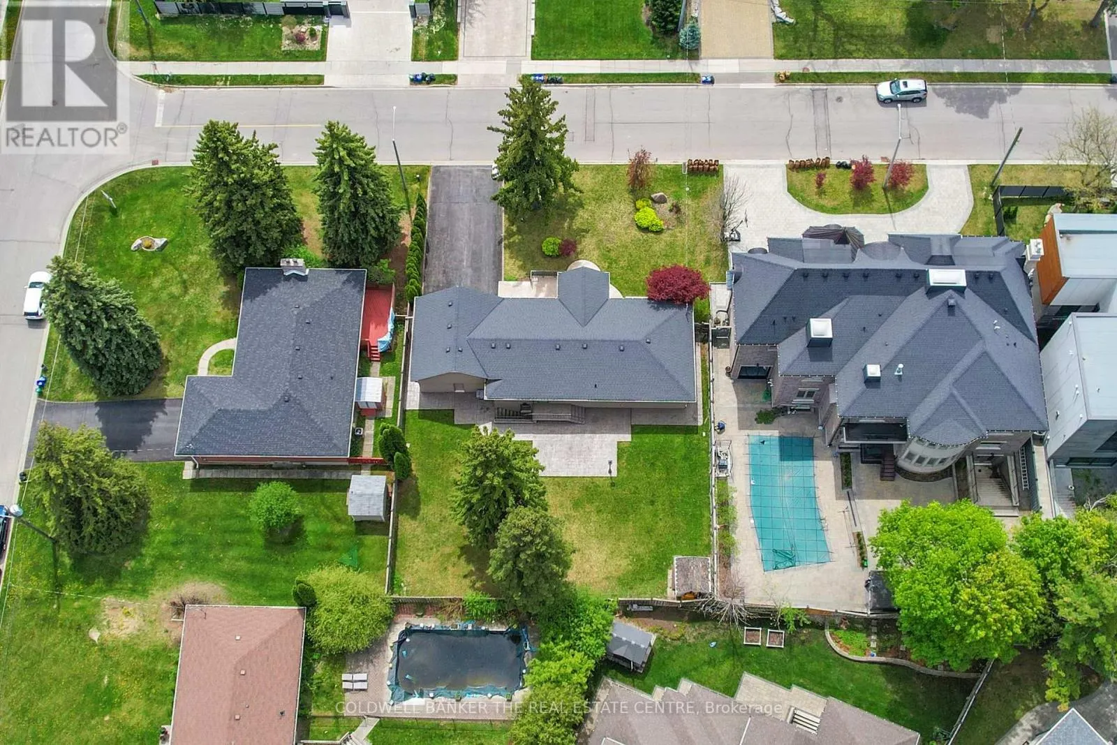 4 ORLON CRESCENT