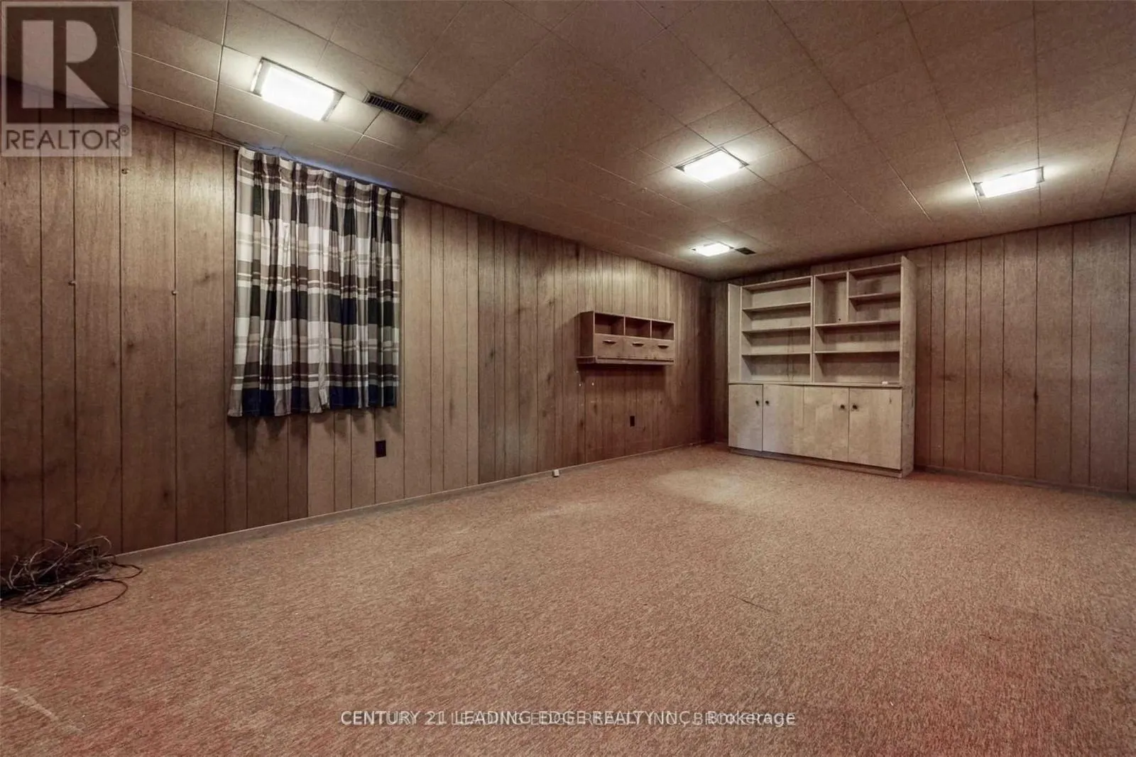 6 JEREMY DRIVE