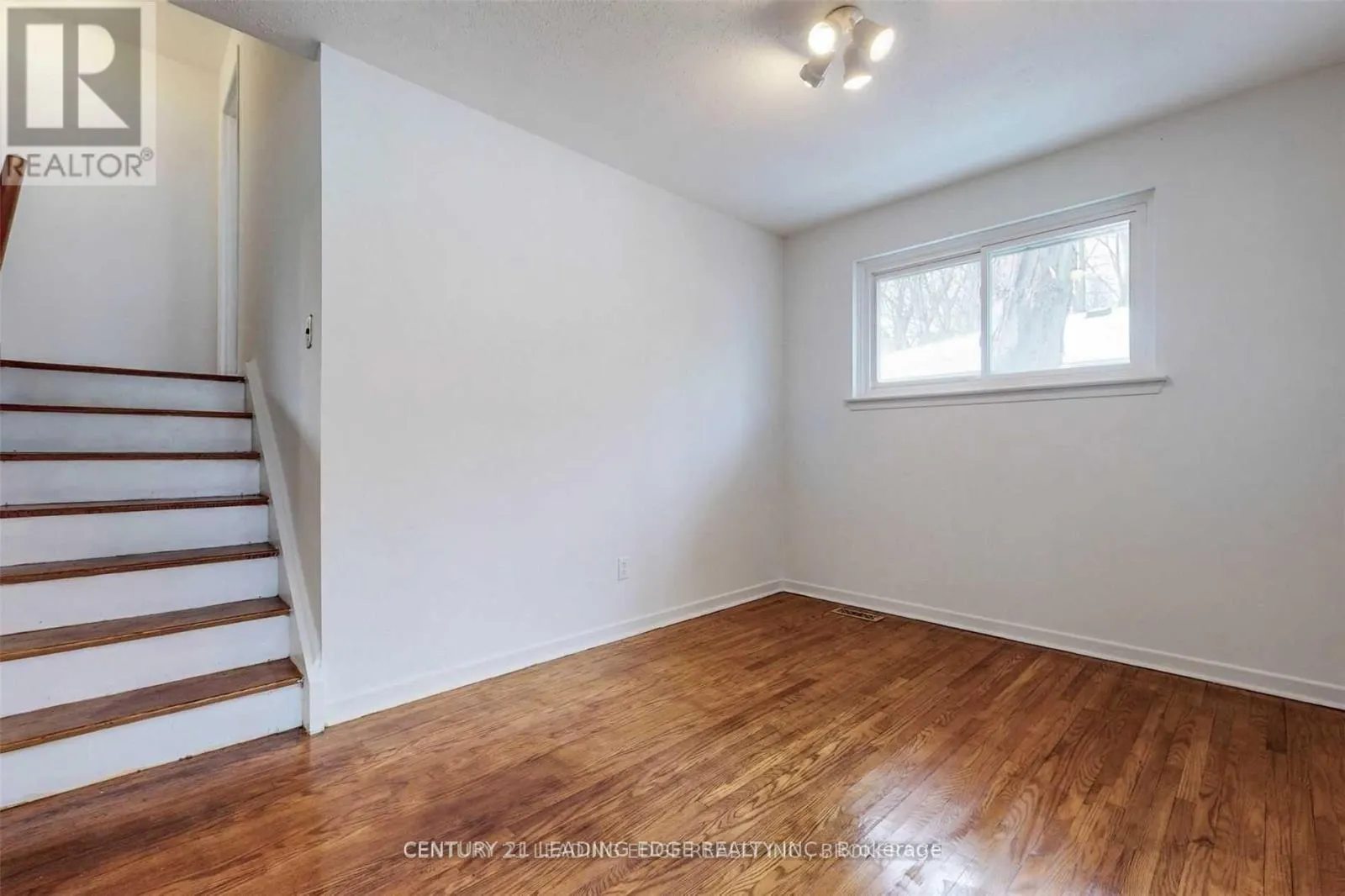 6 JEREMY DRIVE