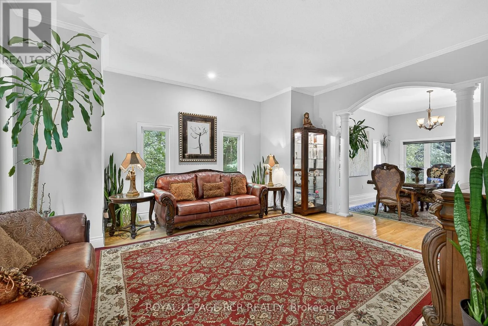 45 LAKE WOODS DRIVE
