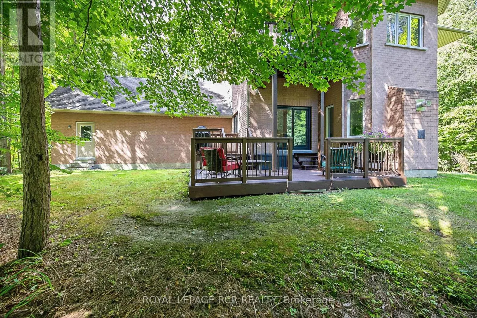 45 LAKE WOODS DRIVE
