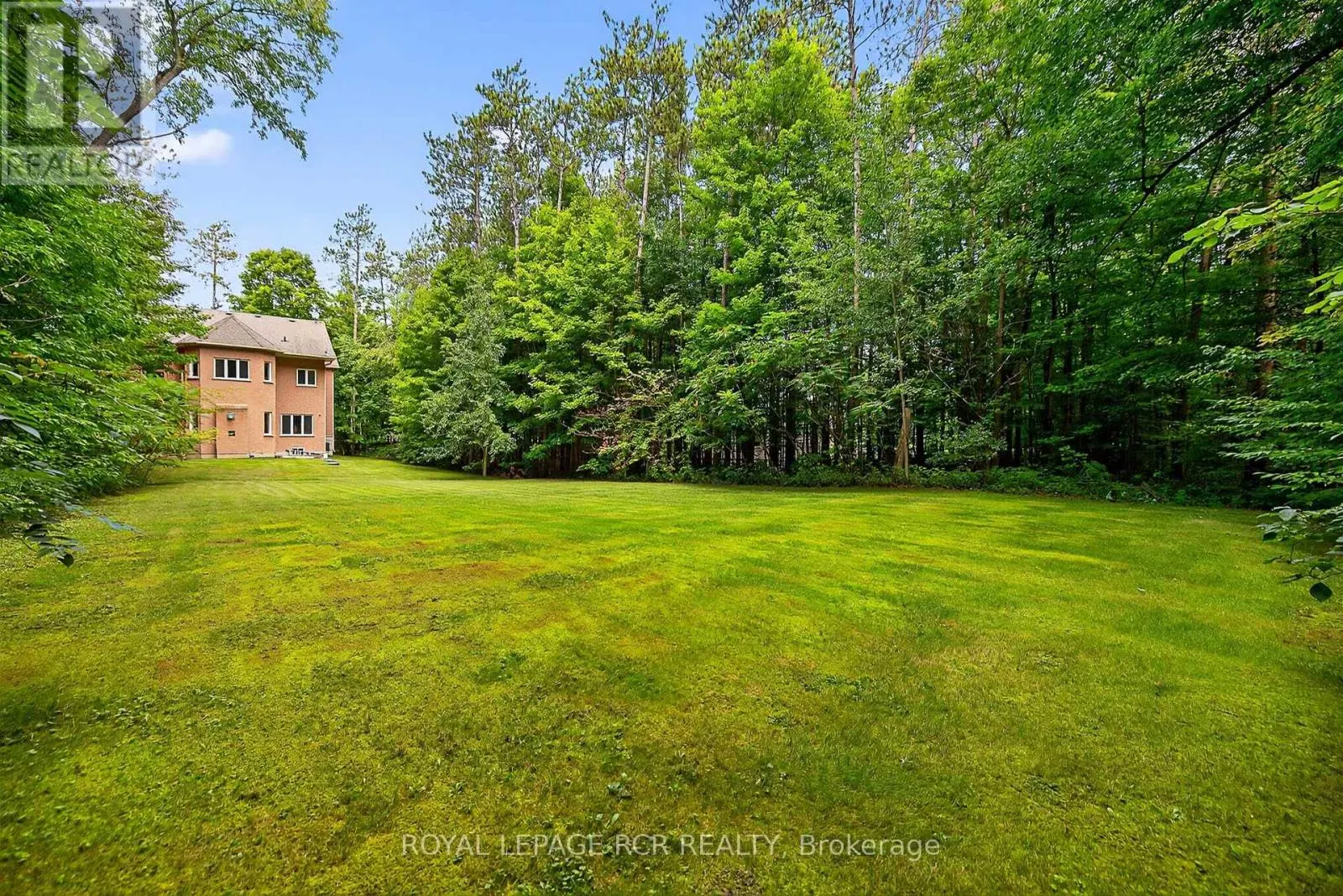 45 LAKE WOODS DRIVE