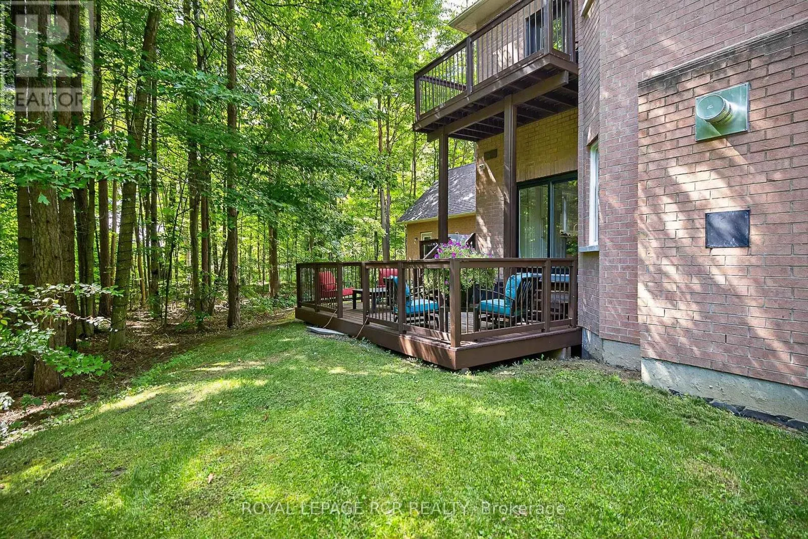 45 LAKE WOODS DRIVE