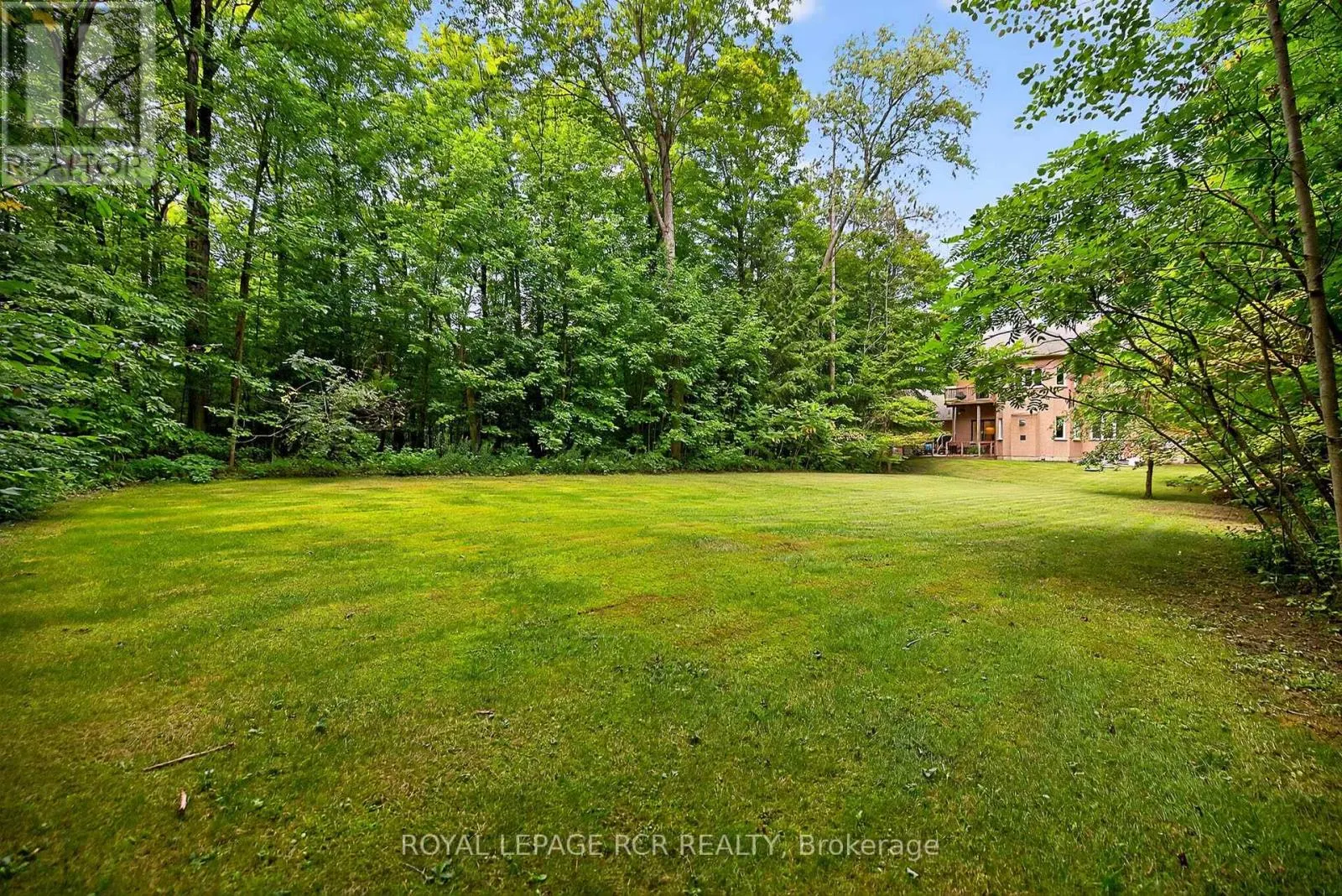 45 LAKE WOODS DRIVE