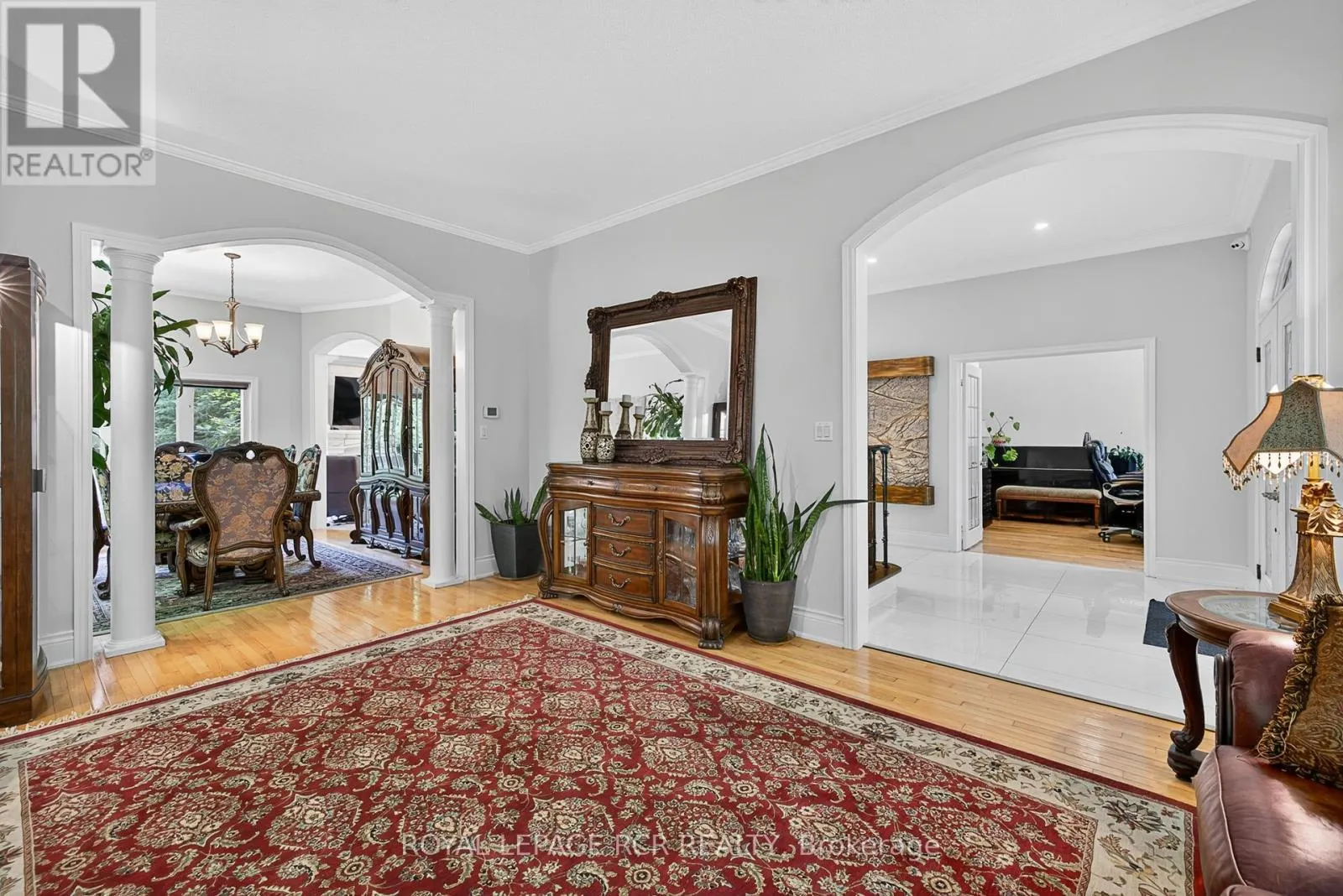 45 LAKE WOODS DRIVE
