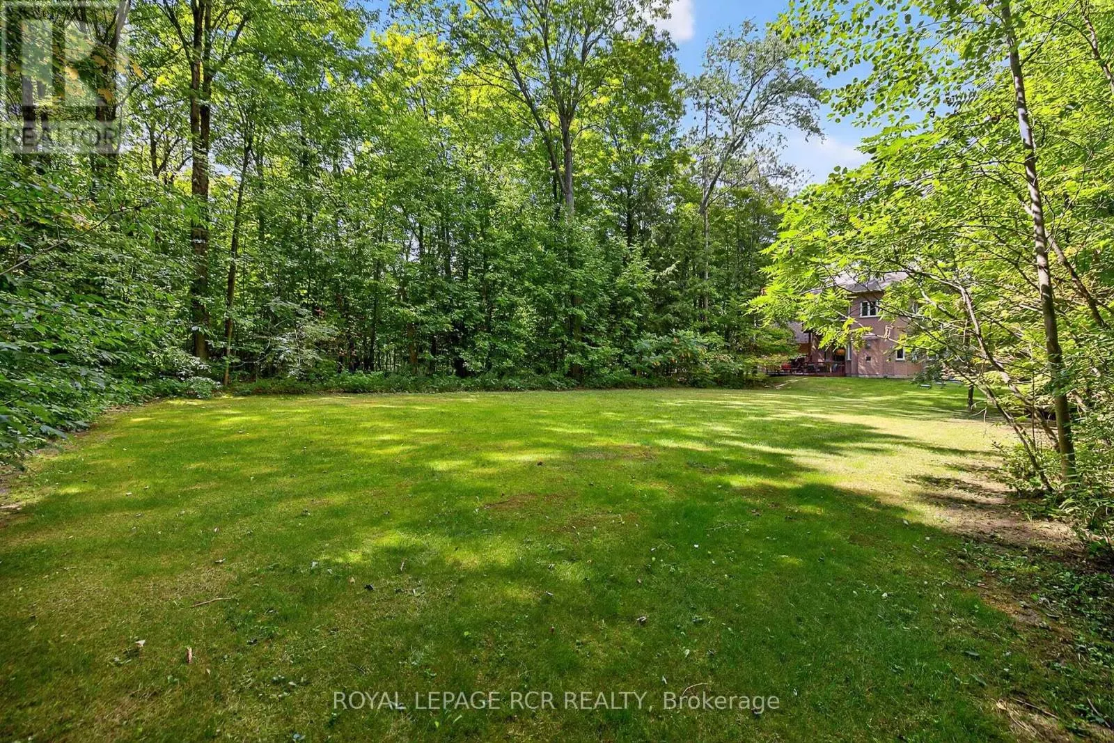 45 LAKE WOODS DRIVE