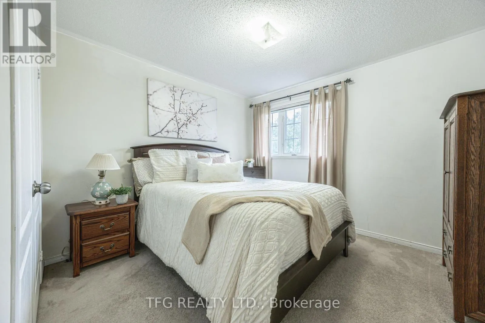 84 STOTTS CRESCENT