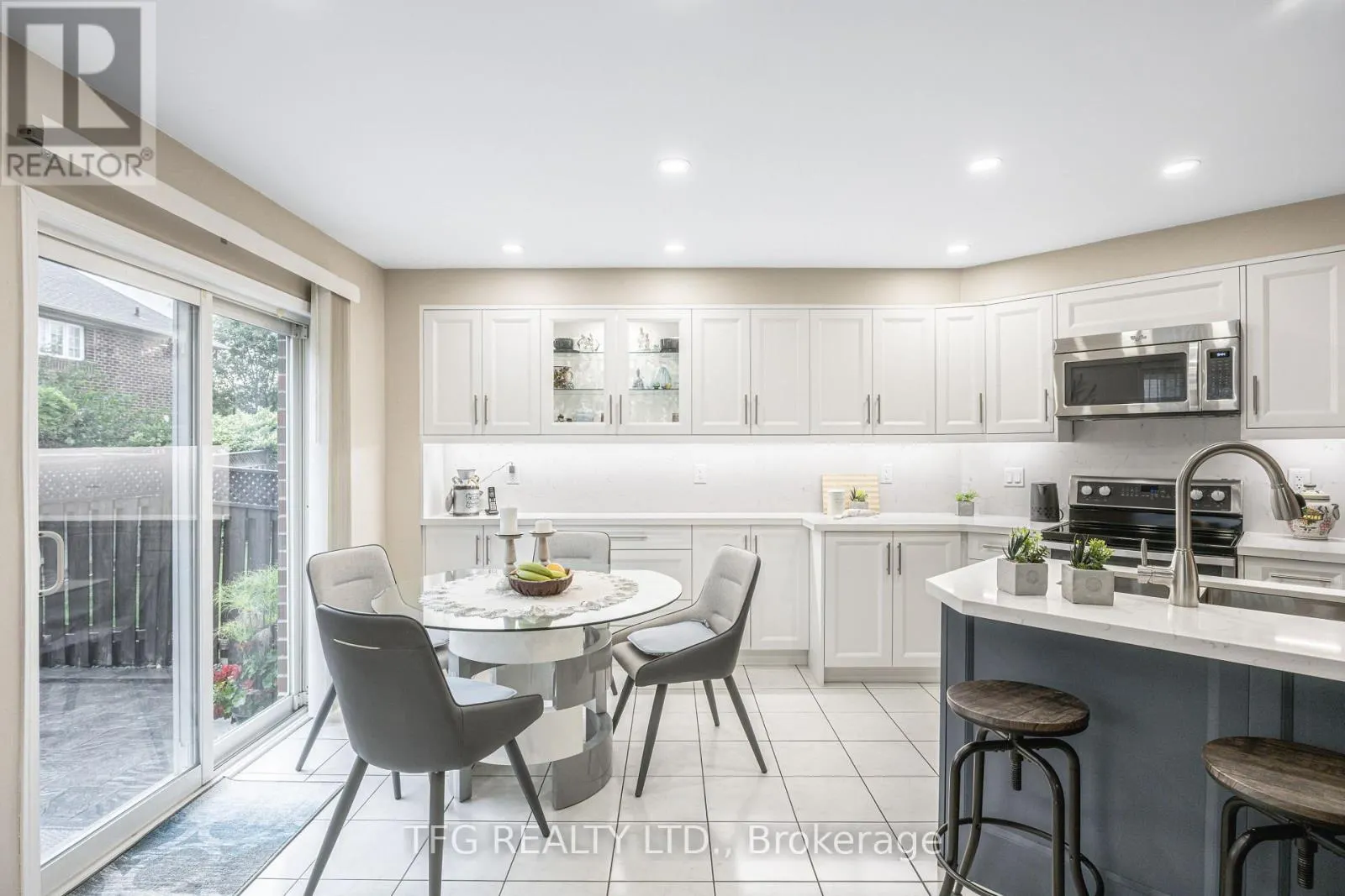 84 STOTTS CRESCENT
