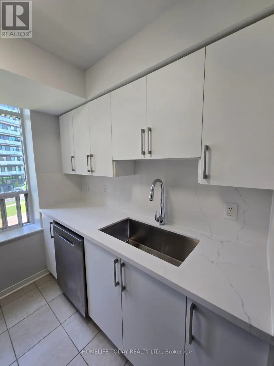510 - 73 KING WILLIAM CRESCENT