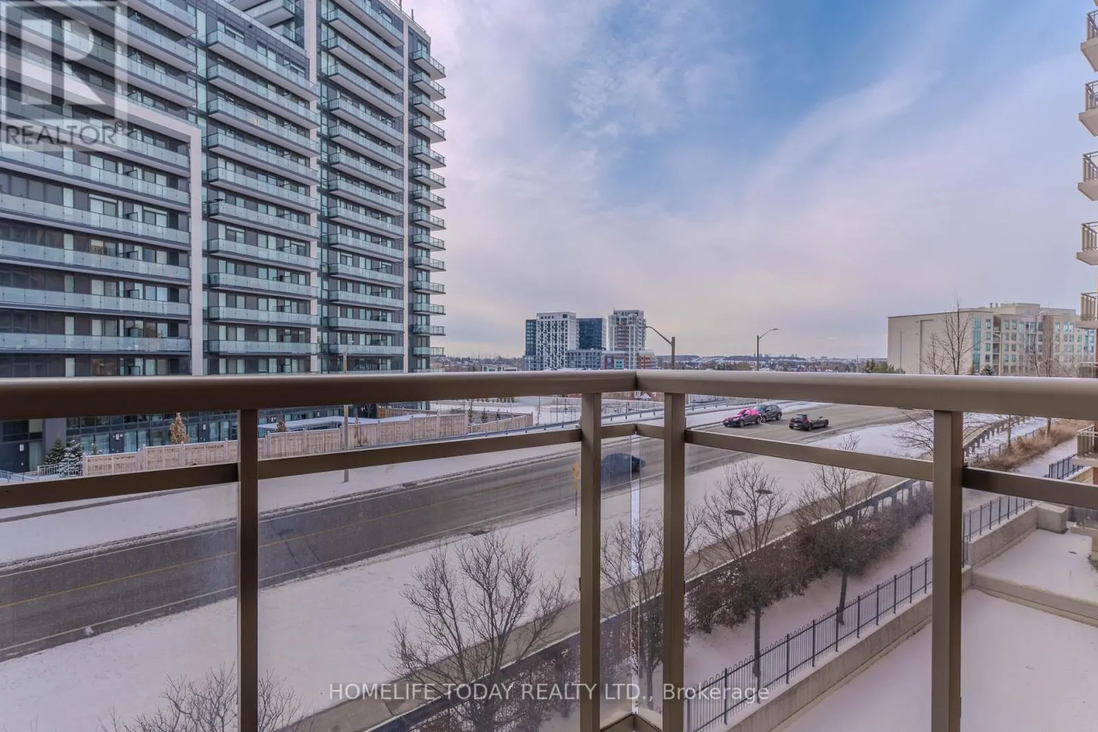 510 - 73 KING WILLIAM CRESCENT