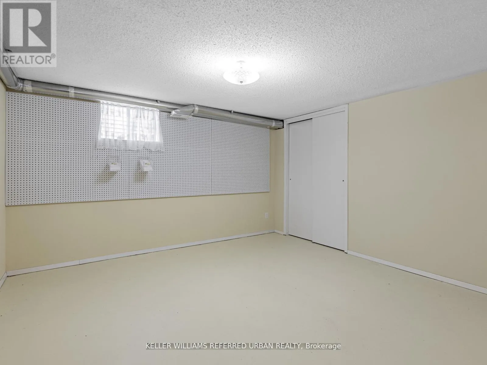114 TECUMSETH PINES DRIVE
