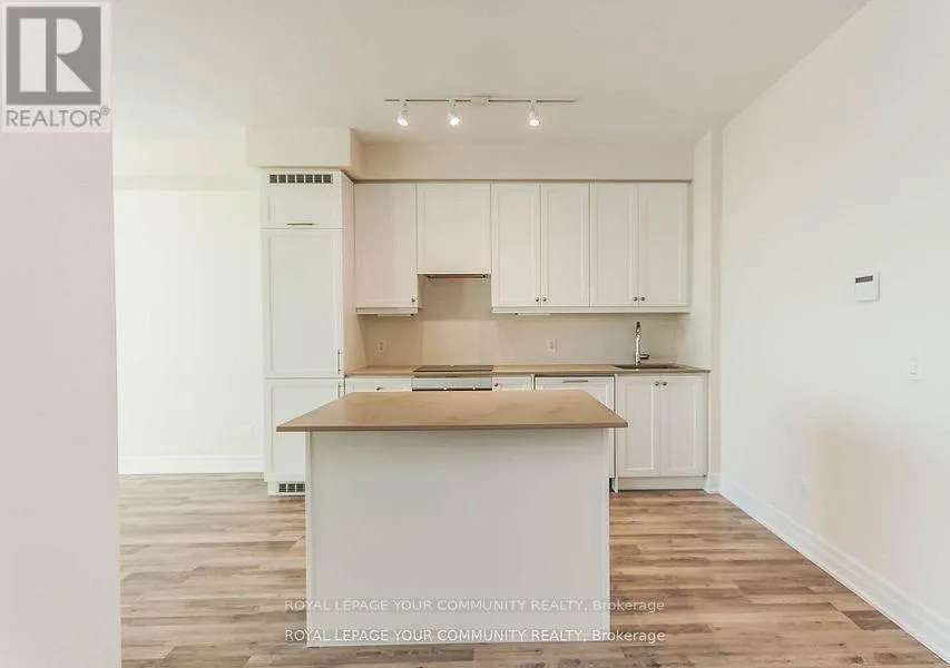 1605 - 9075 JANE STREET
