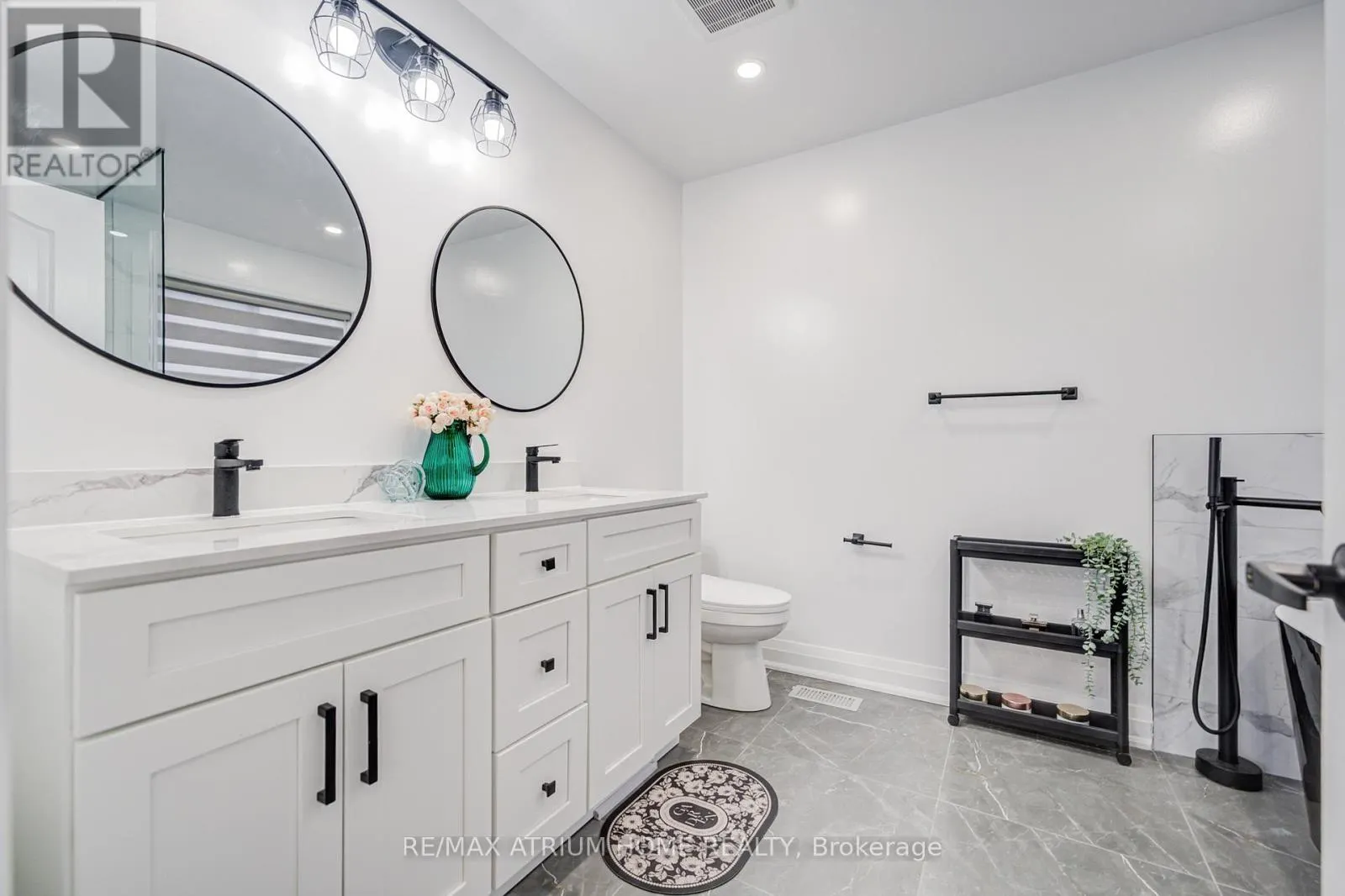 37 LANDSDOWN CRESCENT