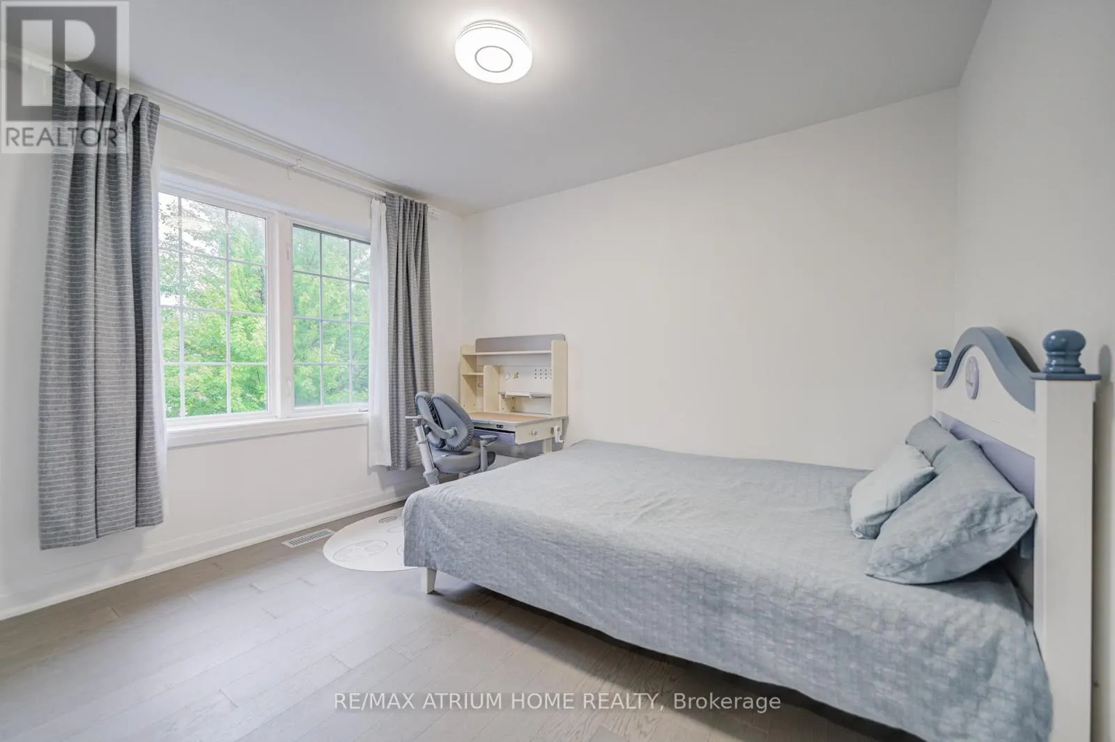 37 LANDSDOWN CRESCENT