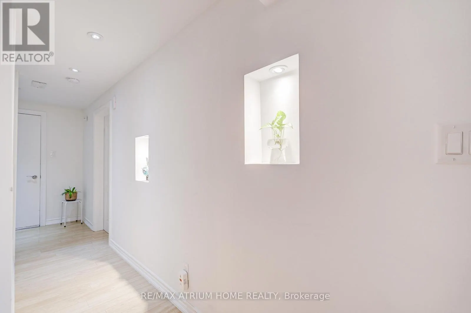 37 LANDSDOWN CRESCENT