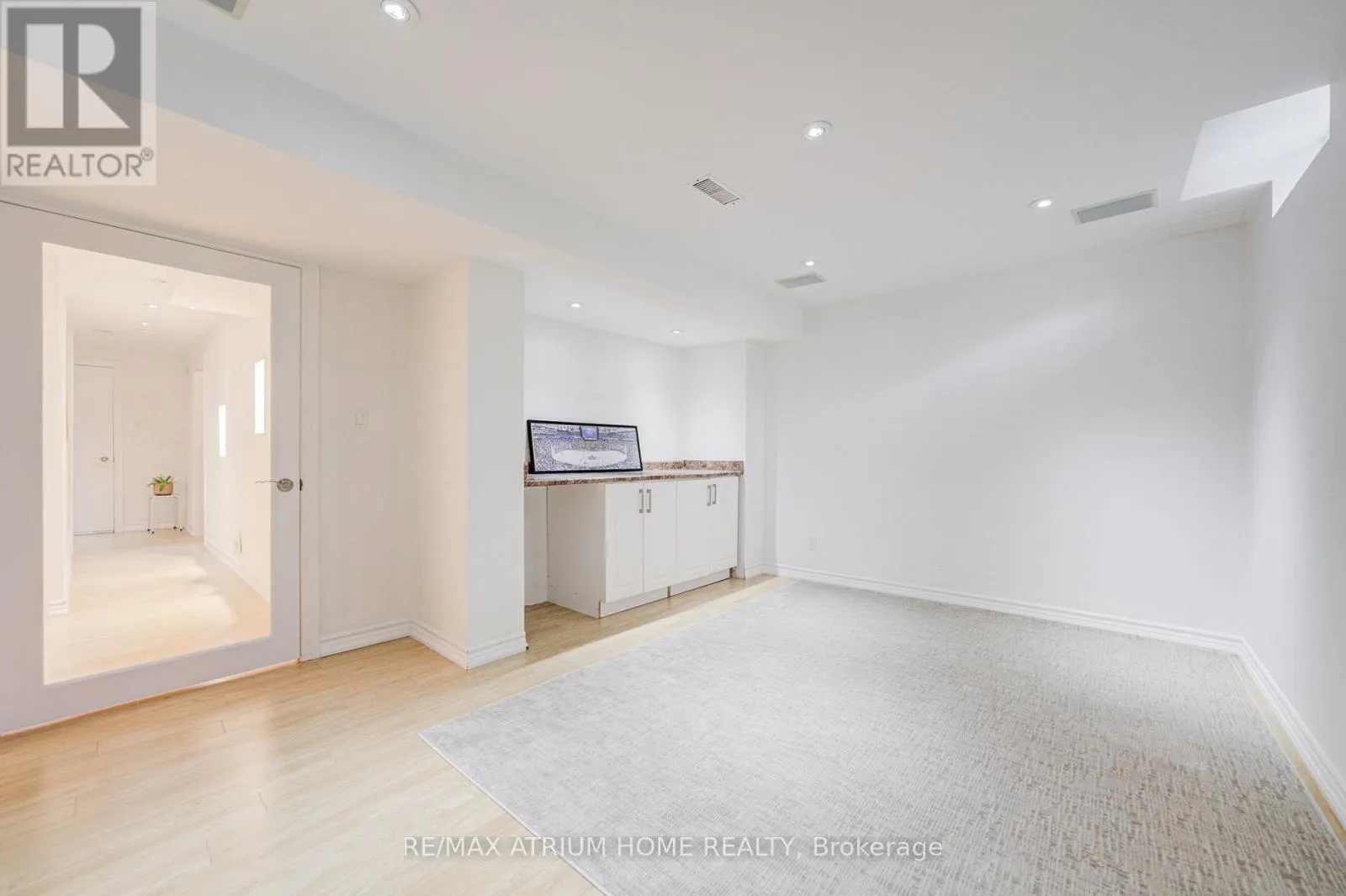 37 LANDSDOWN CRESCENT