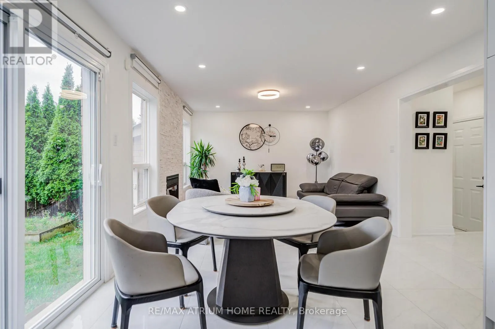 37 LANDSDOWN CRESCENT