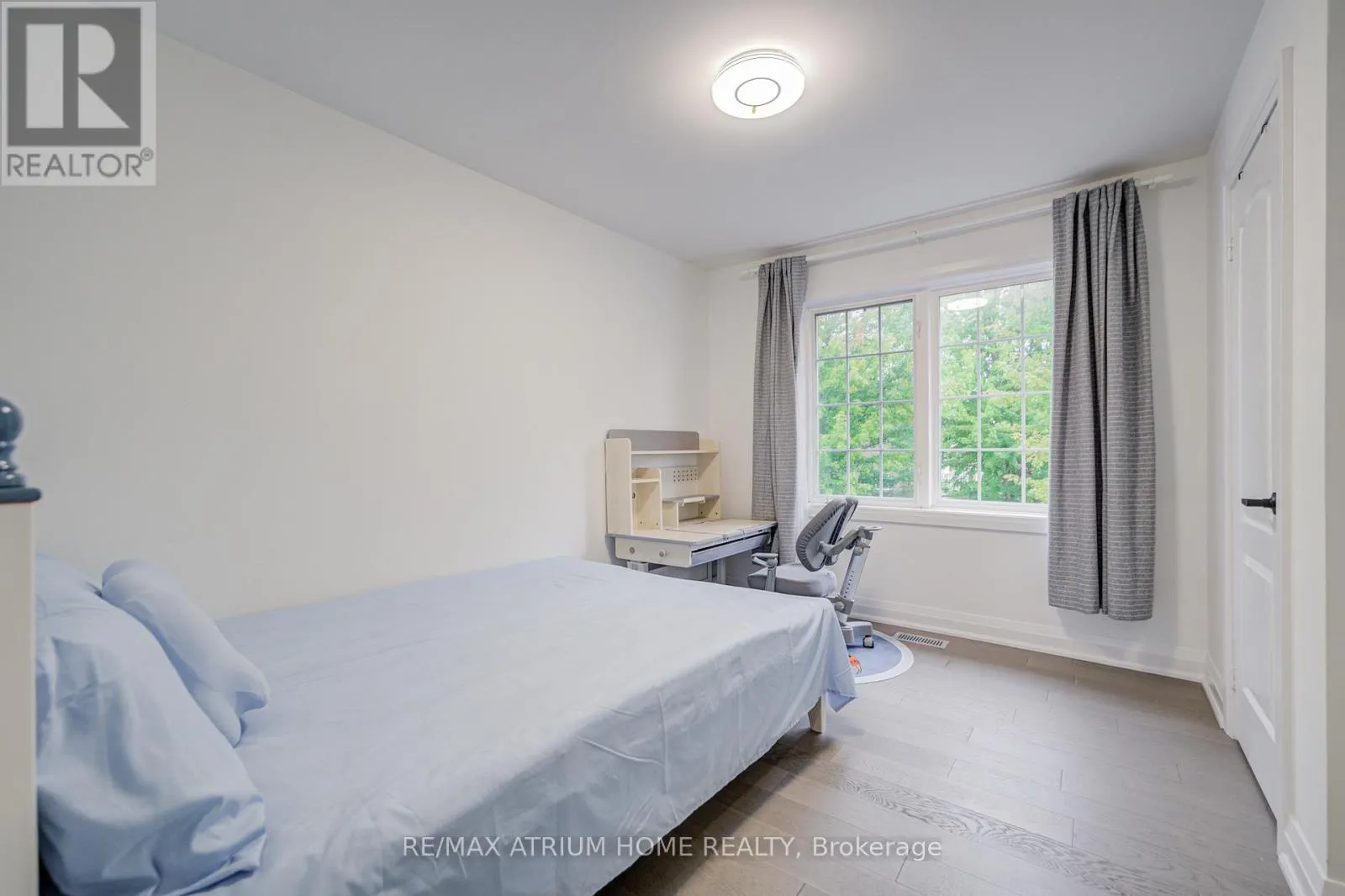 37 LANDSDOWN CRESCENT