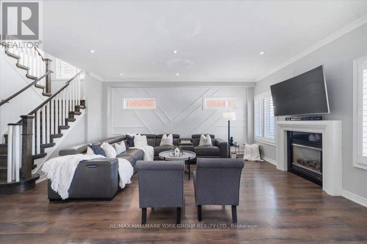 28 WEST PARK AVENUE