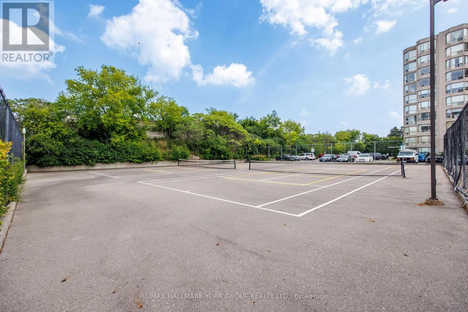 301 - 309 MAJOR MACKENZIE DRIVE