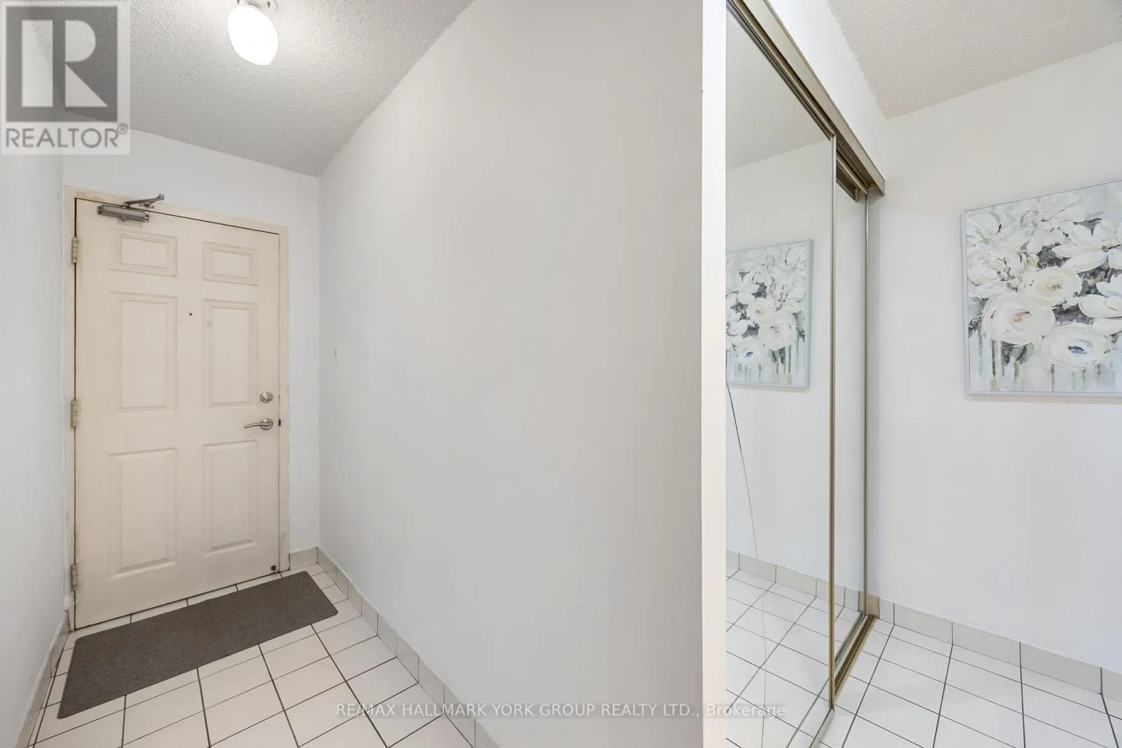 301 - 309 MAJOR MACKENZIE DRIVE