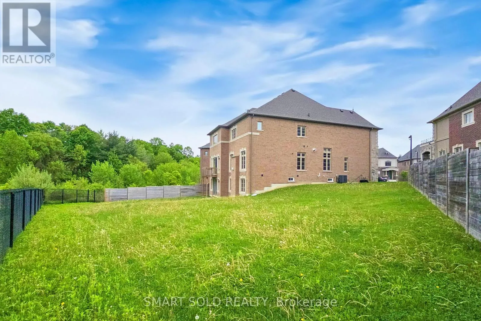 259 STORMONT TRAIL