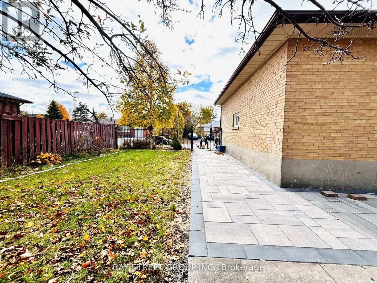 BSMT - 457 WINDHURST GATE