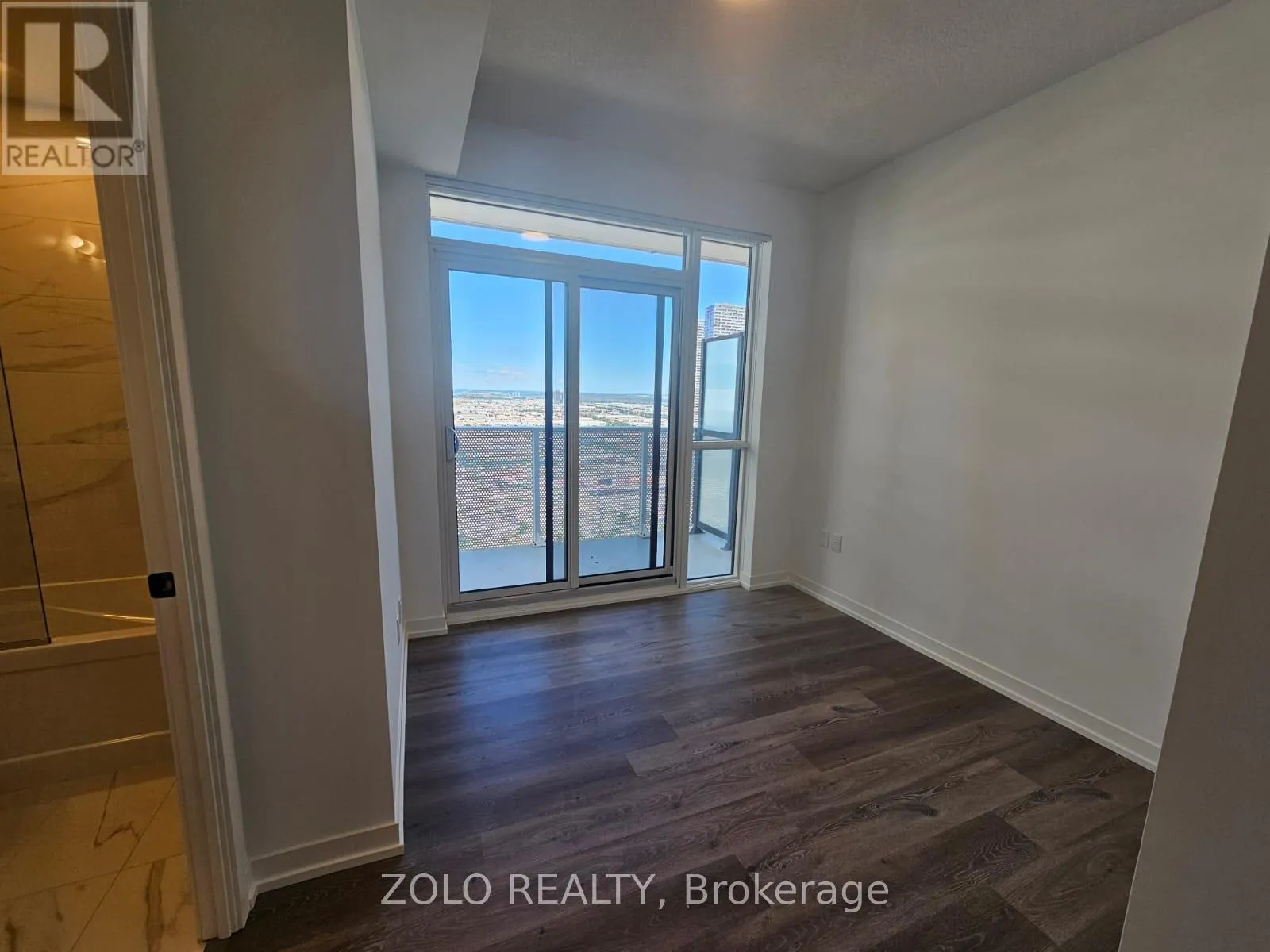 3503 - 28 INTERCHANGE WAY