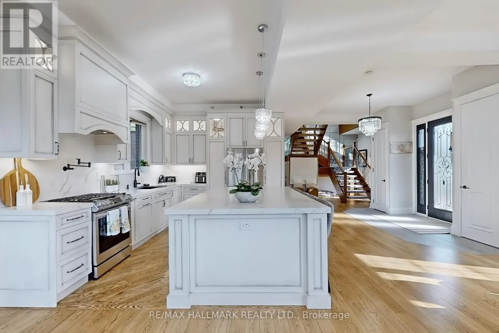 83 HAMBLY AVENUE