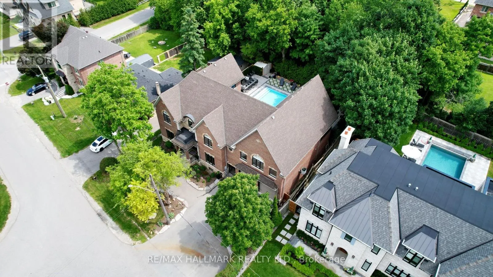 83 HAMBLY AVENUE