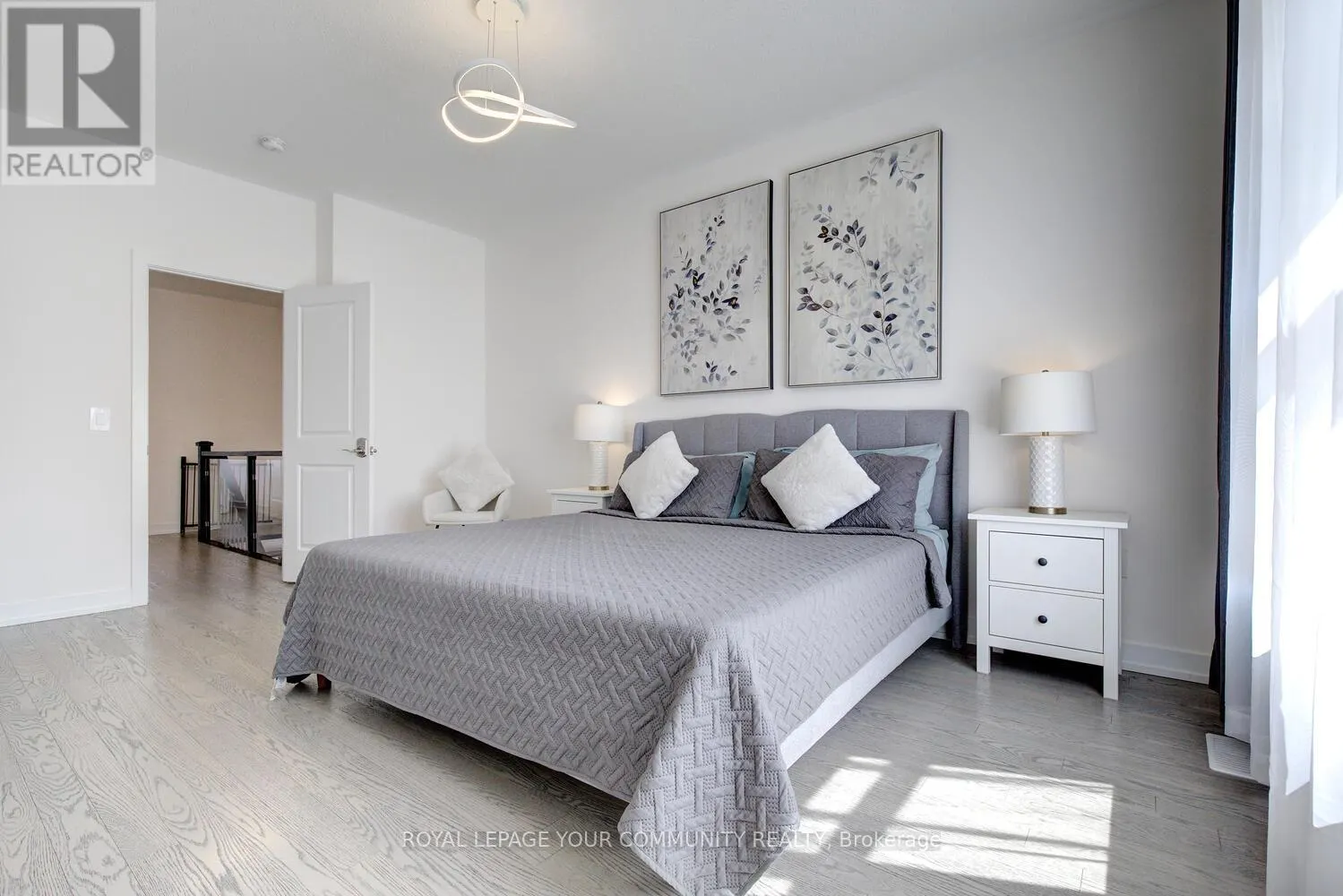 16 GLENNGARRY CRESCENT