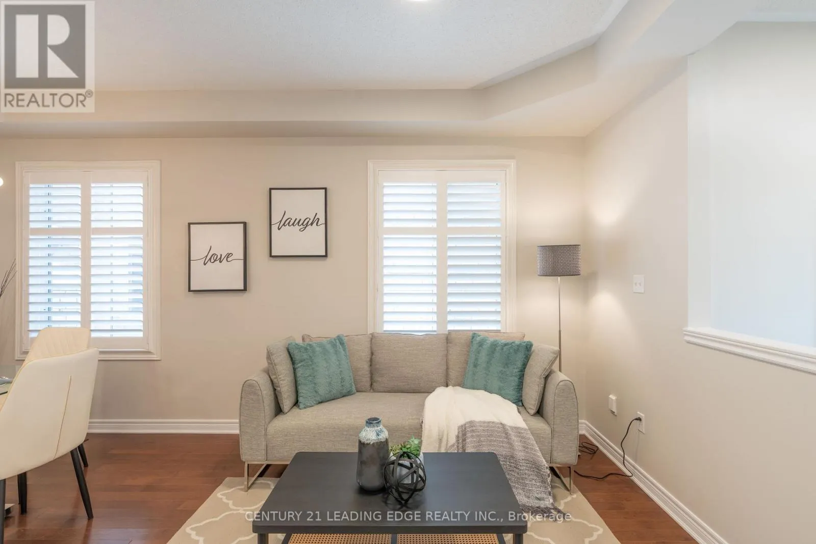 1163 STUFFLES CRESCENT