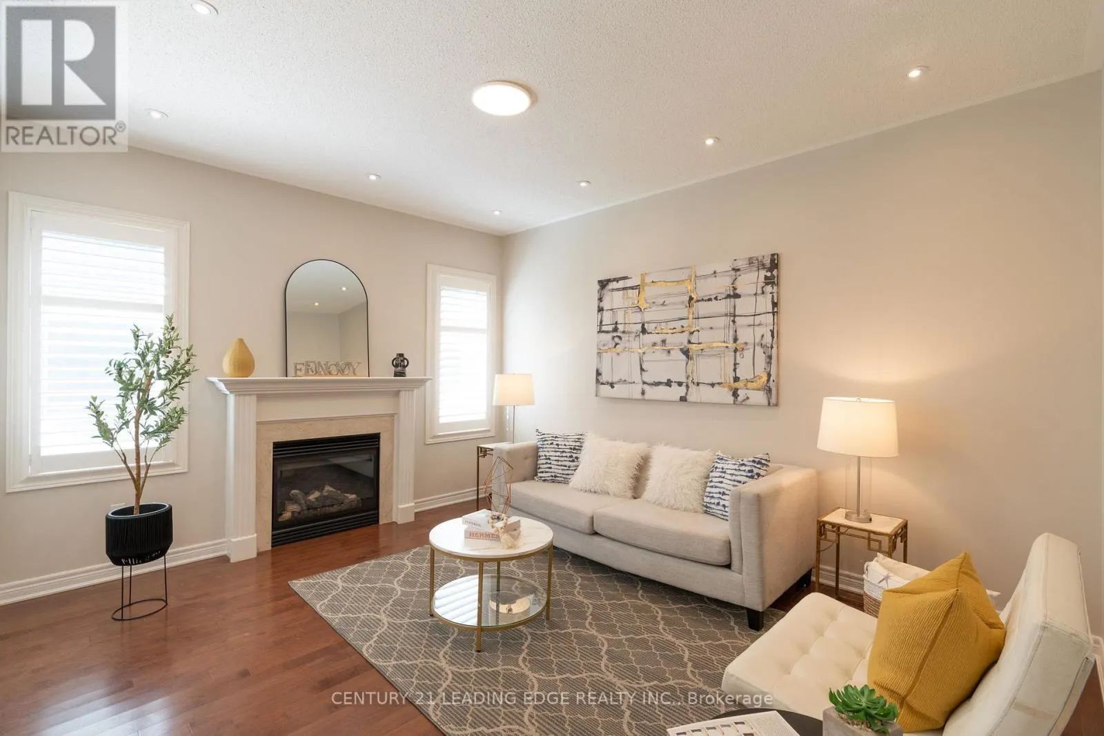 1163 STUFFLES CRESCENT