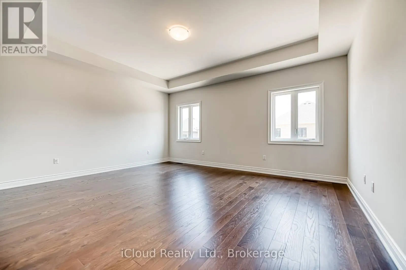 160 WINTHROP CRESCENT