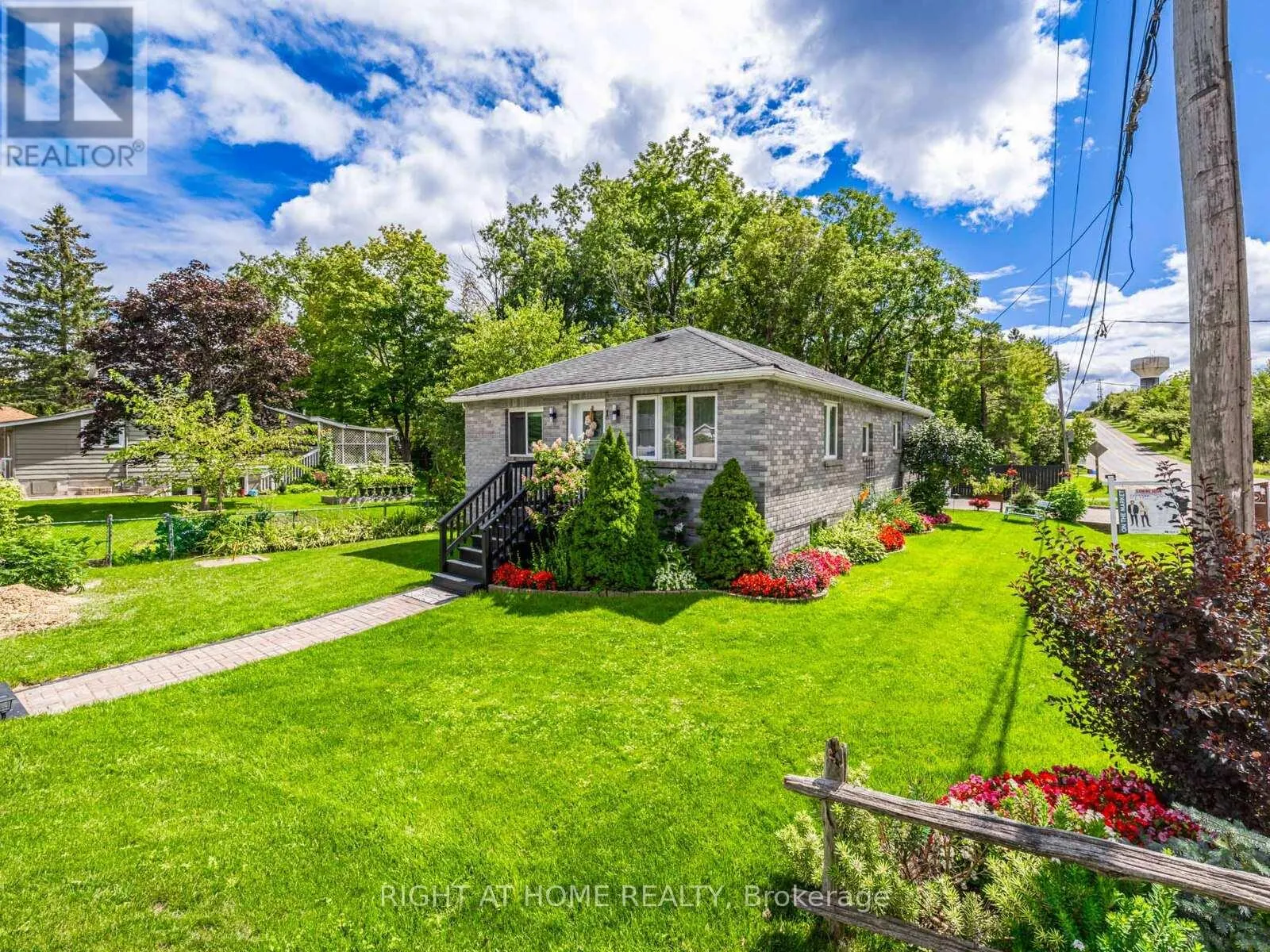 1 MAPLE GROVE STREET