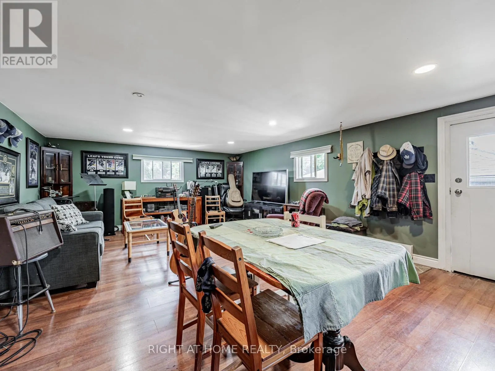 1 MAPLE GROVE STREET
