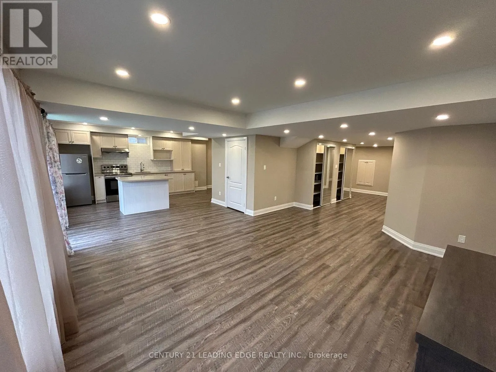 25 BEEBALM LANE