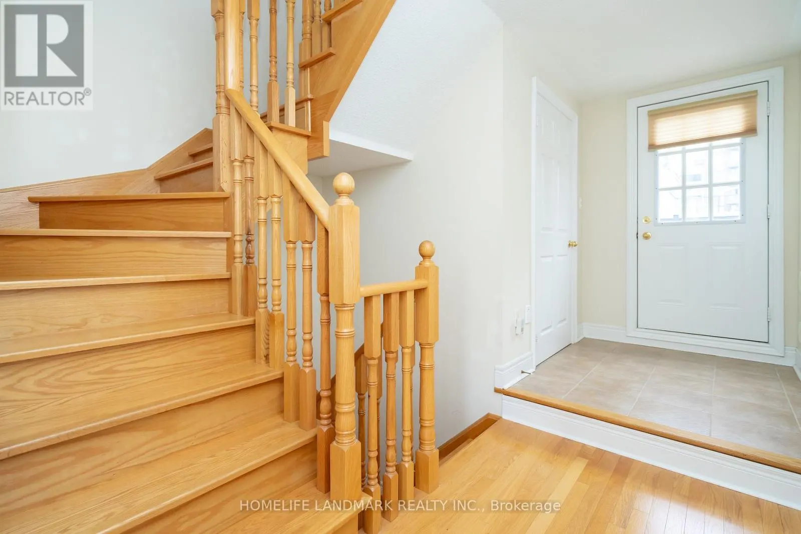 9 MACKENZIE'S STAND AVENUE