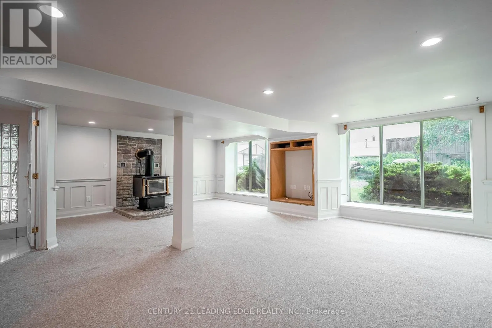 393 CANAL ROAD