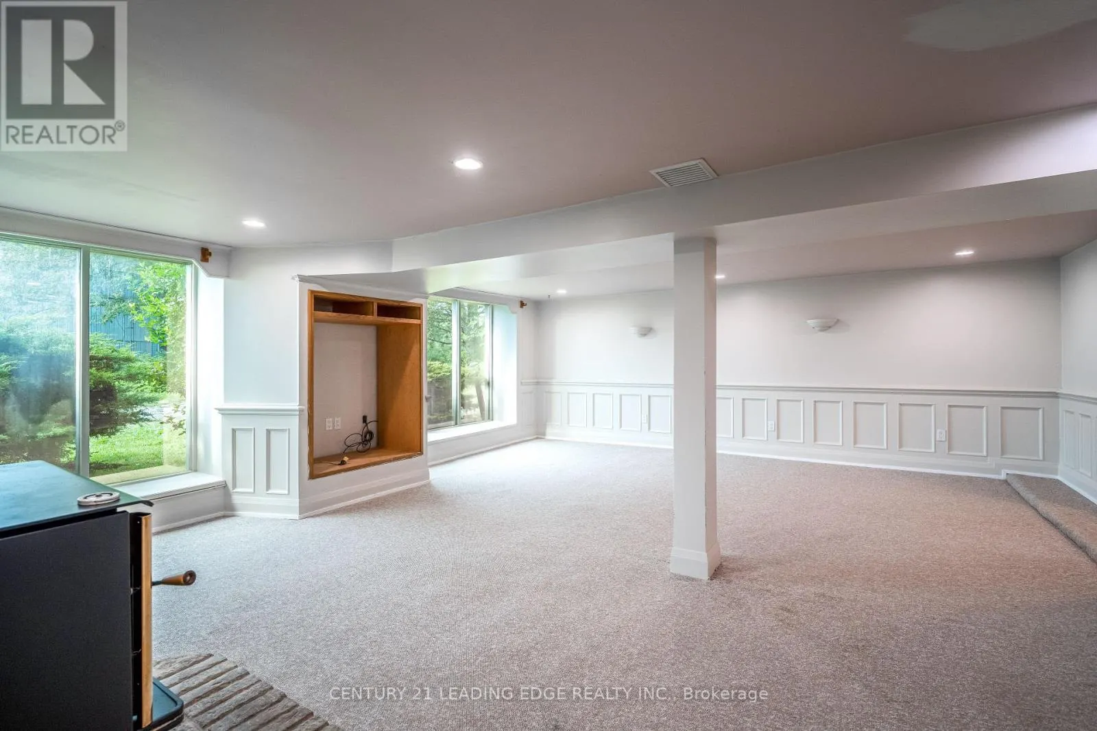 393 CANAL ROAD