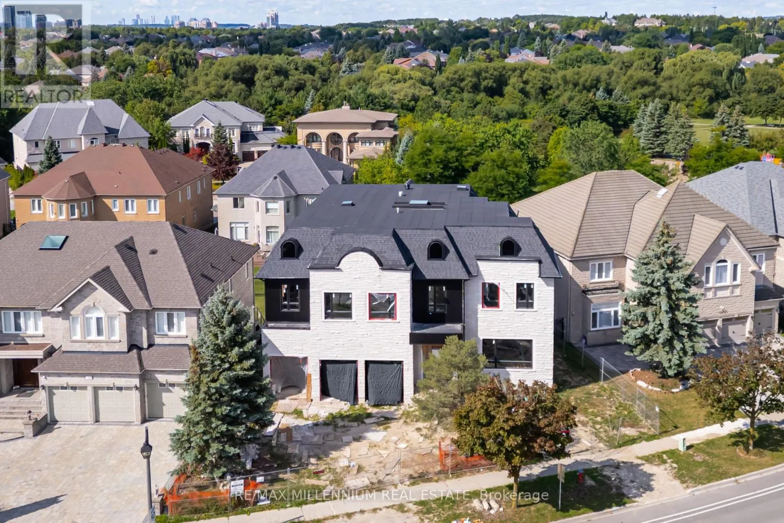 136 BOAKE TRAIL