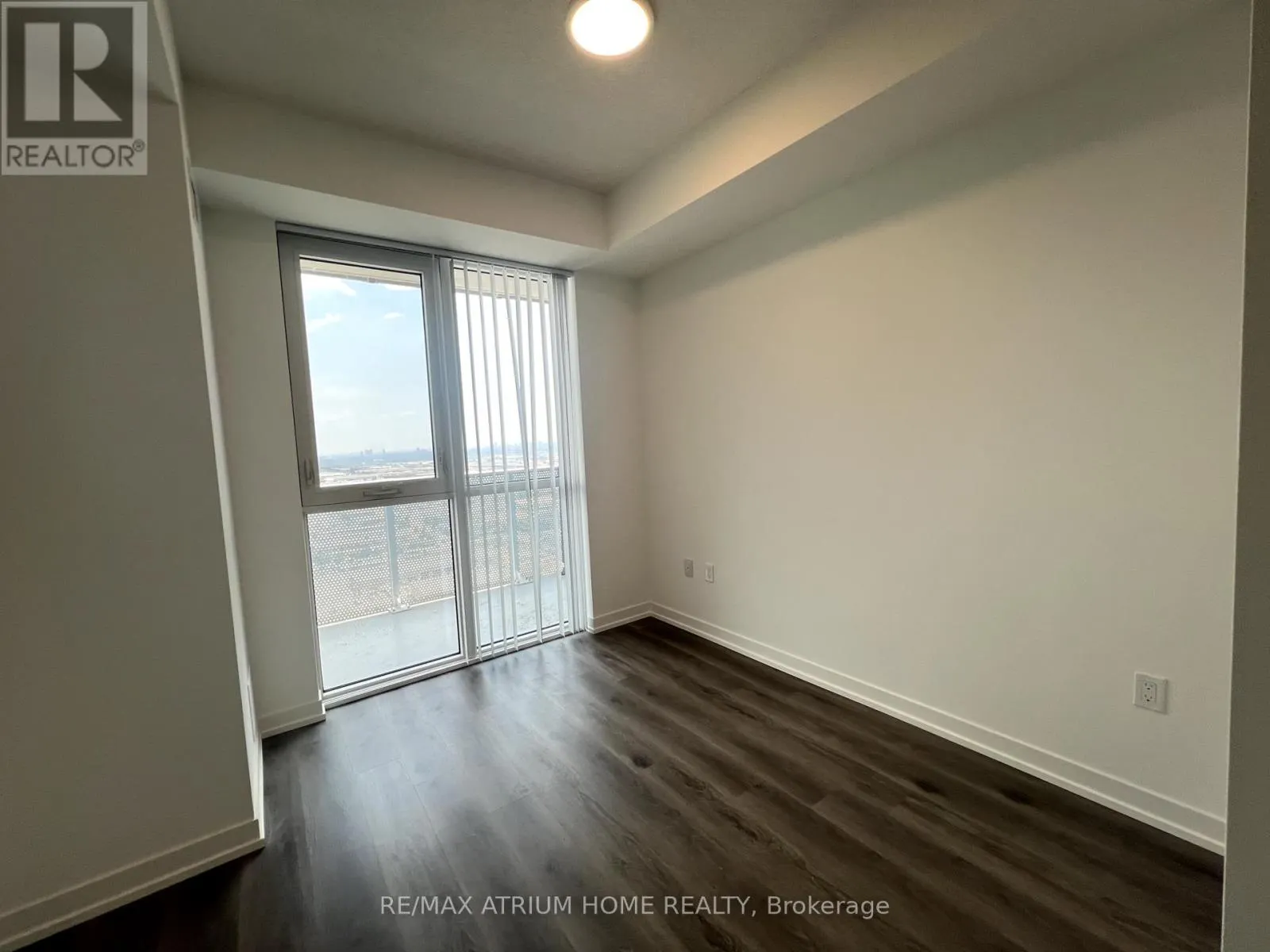 4006 - 28 INTERCHANGE WAY
