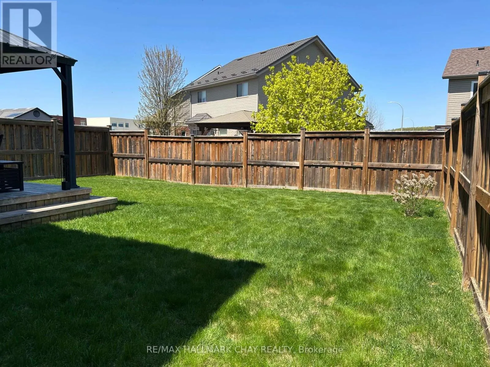 32 BURT AVENUE