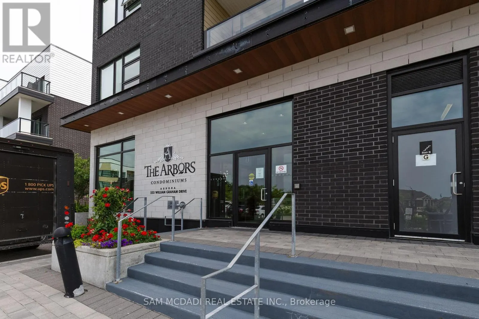 114 - 555 WILLIAM GRAHAM DRIVE