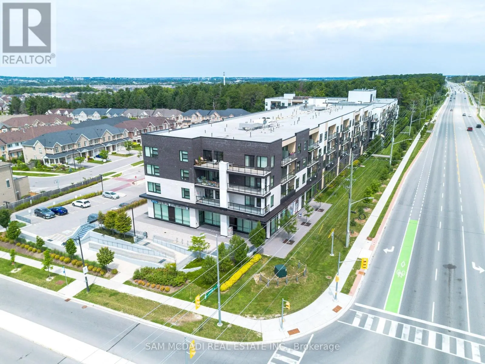 114 - 555 WILLIAM GRAHAM DRIVE