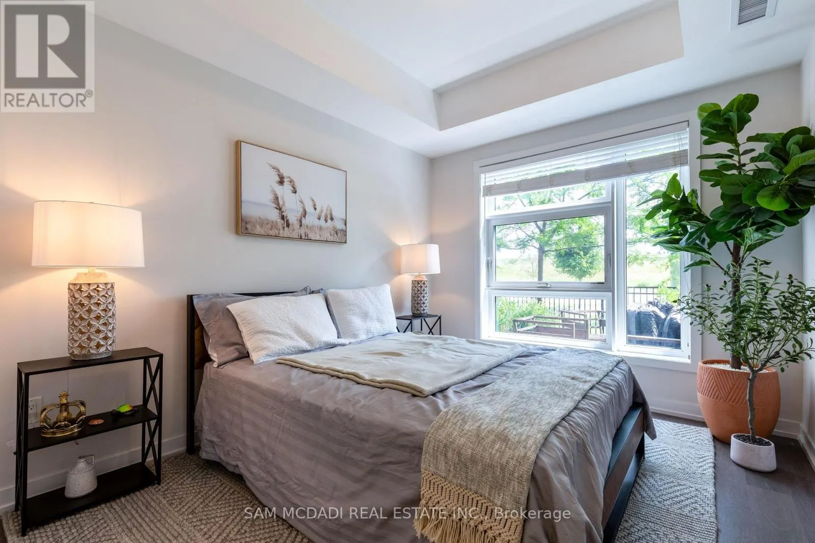 114 - 555 WILLIAM GRAHAM DRIVE