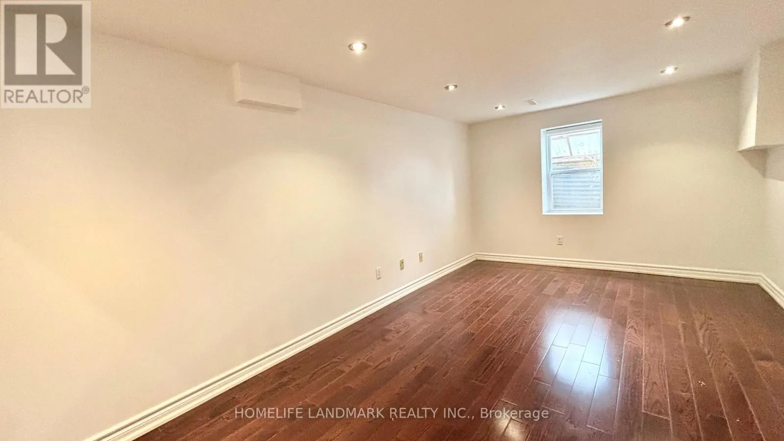 160 SNOWSHOE CRESCENT