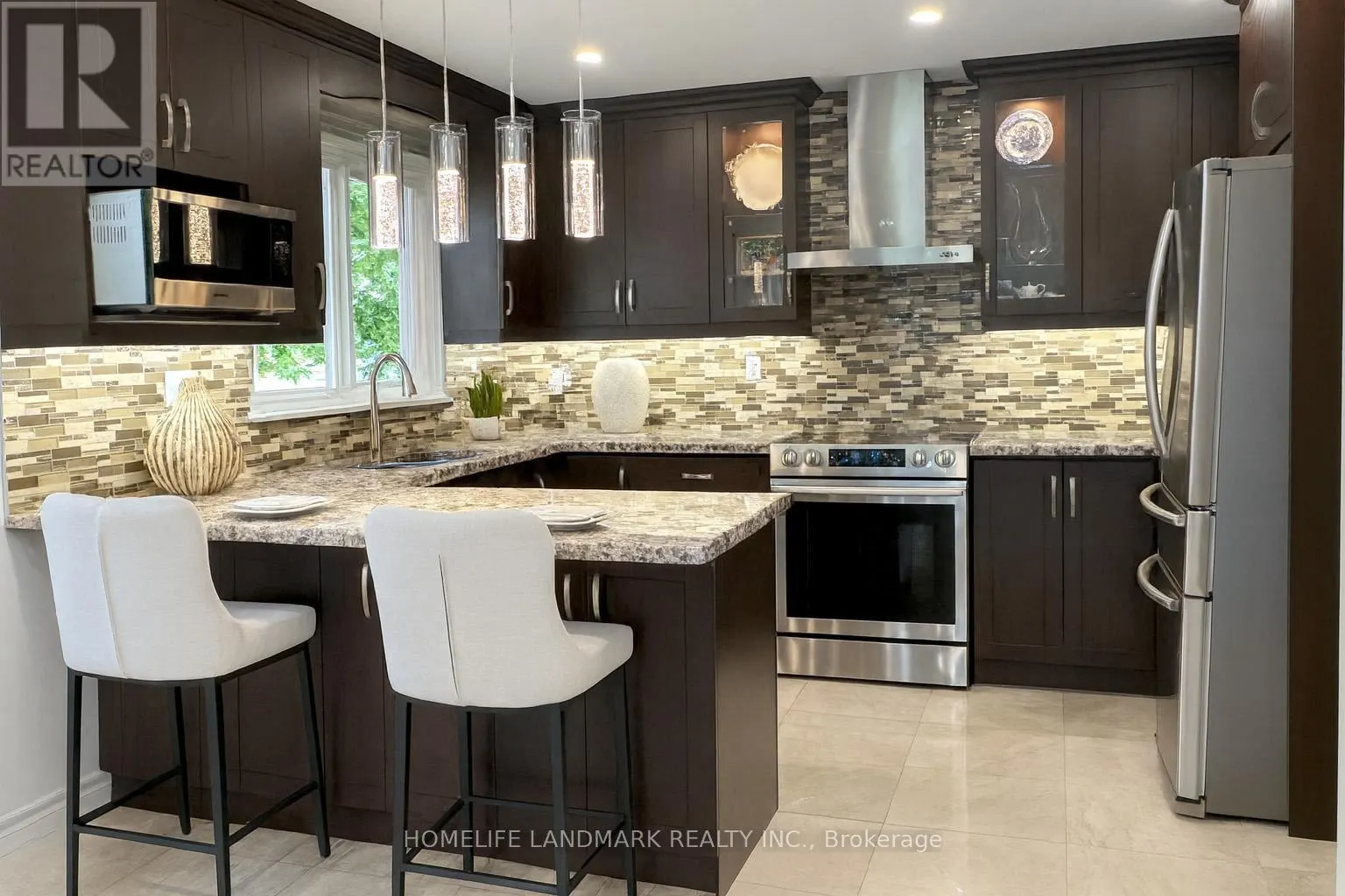 160 SNOWSHOE CRESCENT
