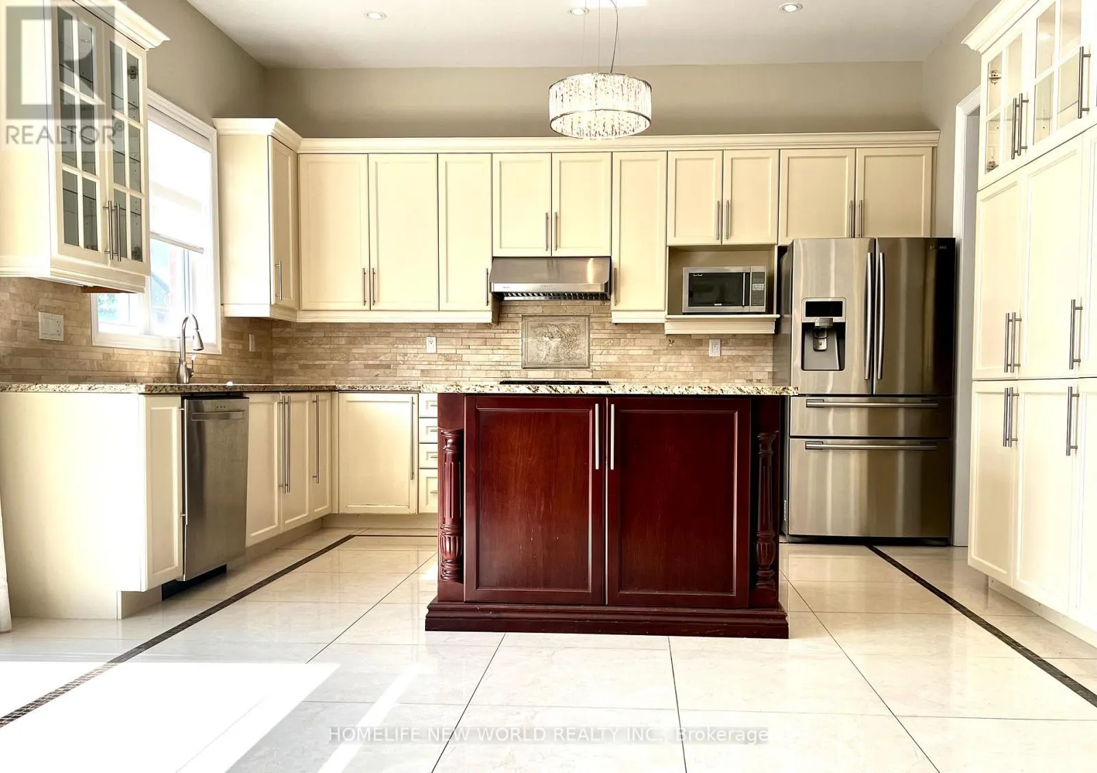 32 WENDELYN DRIVE