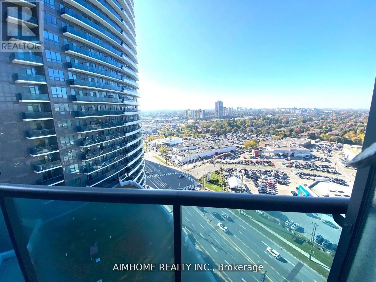 1712 - 7171 YONGE STREET